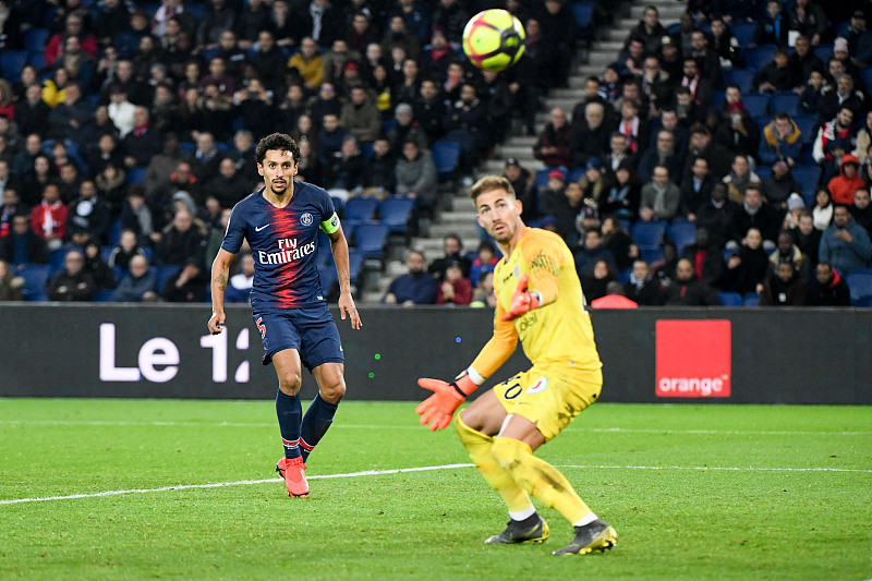 ESPN：奥斯卡已告知身边人自己将退役，即将与圣保罗会面（ESPN：奥斯卡已向亲近人士表态将退役，近期将与圣保罗会面）