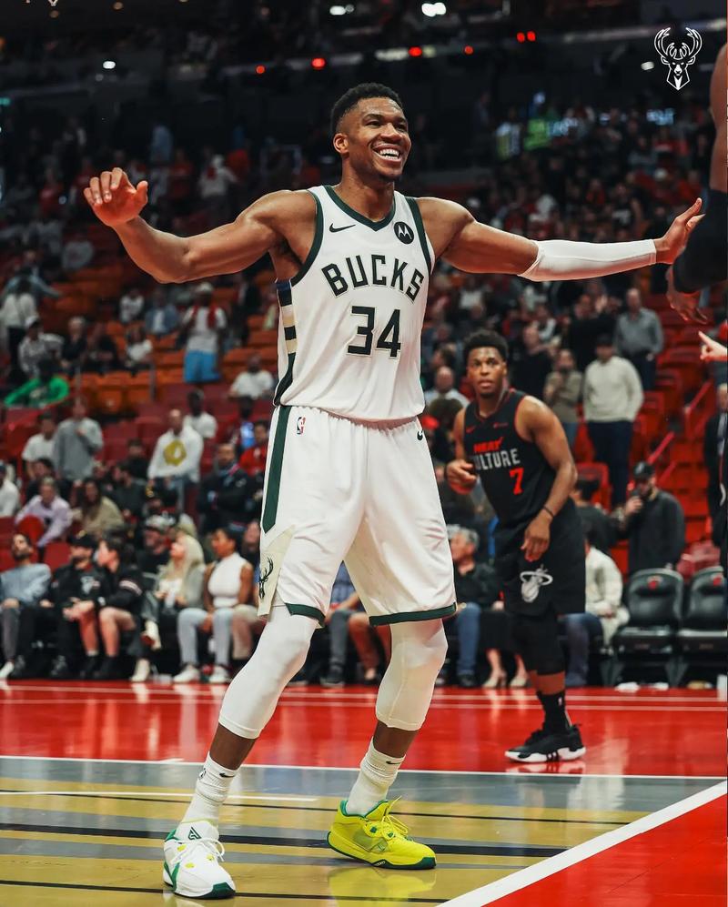 卡森：瓜帅是改变守门员角色的关键人物；埃德森的全面性无可挑剔（卡森：瓜迪奥拉是重塑门将角色的核心推手，埃德森的全面能力近乎无瑕）