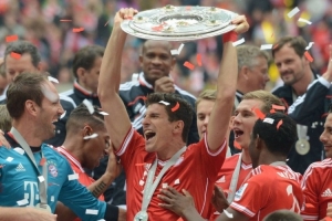 图赫尔：会找阿诺德聊聊，不过夸安萨目前竞争右后卫稍微领先（图赫尔：将与阿诺德沟通，右后卫之争夸安萨暂占上风）