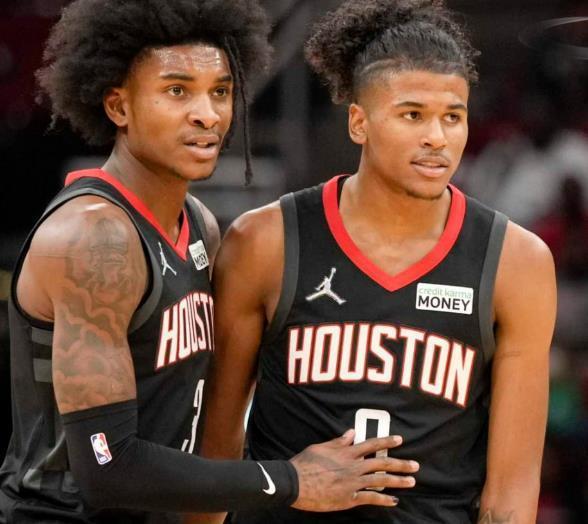 72%命中率轰13记三分！山东捡到宝？破解球队多年顽疾（72%命中率砍下13记三分，山东真捡到宝？或已破解多年顽疾）