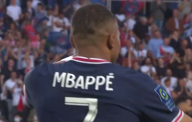 莱万：职业生涯已接近尾声，我想在体育和情感方面享受当下（莱万：生涯步入尾声，我只想在竞技与情感上好好享受当下）