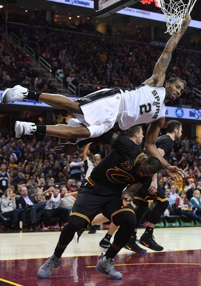 全民皆兵！公牛7人得分上双成功复仇黄蜂，终结7连败（多点开花！公牛7人上双复仇黄蜂，止住7连败）