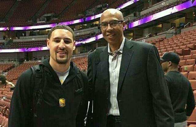 波媒：佛罗伦萨有意斯佩齐亚的波兰国脚维希涅夫斯基（波兰媒体：佛罗伦萨有意引进斯佩齐亚后卫维希涅夫斯基）