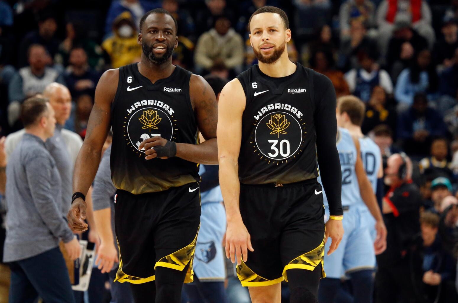 芝加哥公牛球员诺亚·埃森格因伤报销，NBA生涯受挫，发展联盟表现亮眼，未来仍有潜力。（芝加哥公牛球员诺亚·埃森格赛季因伤报销，NBA之路受阻，发展联盟高光，未来可期。）