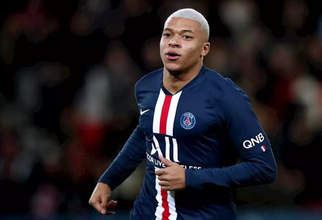 杜锋：球员失误太多，40分钟的比赛必须打起12分精神（杜锋：失误过多，整场40分钟必须保持高度专注）