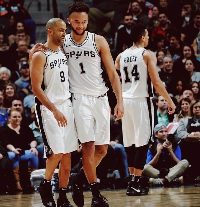 塞雷佐：我们至少要赢球才能继续留在欧足联，抱歉是欧冠（塞雷佐：至少赢球才能留在欧冠，刚才口误说成欧足联）