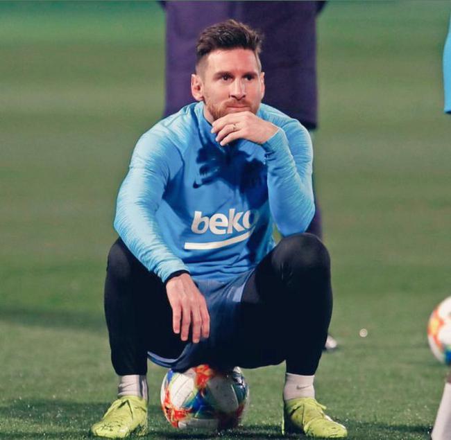 靠谱高炮台！小贾巴里·史密斯首节5中4拿到11分 三分4中3（小贾巴里·史密斯首节火力全开：5投4中砍11分，三分4投3中）